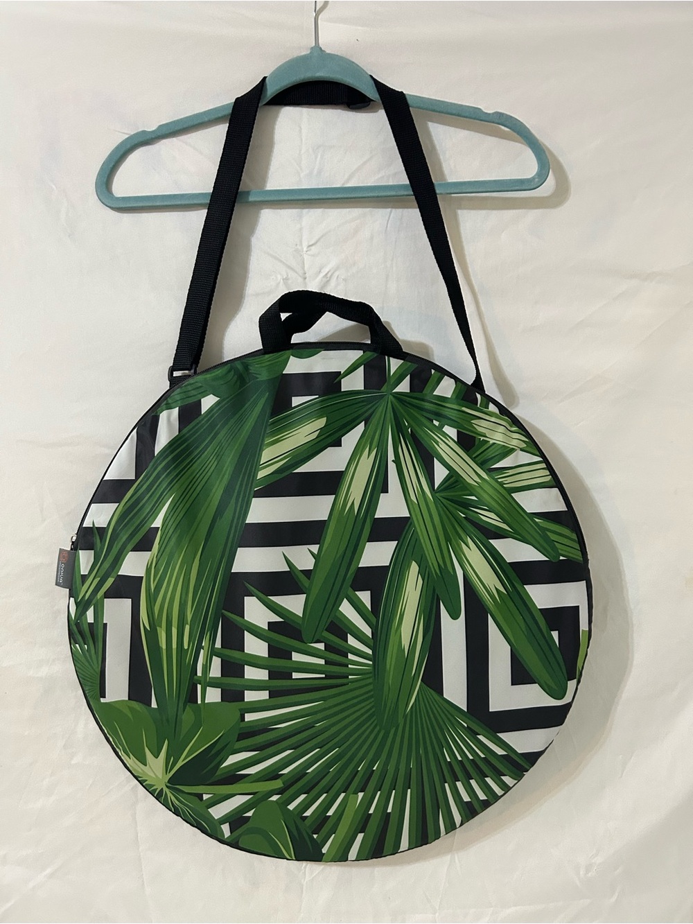Oniva Tropical Diamond Pop-Up Picnic Beach Blanket 57”